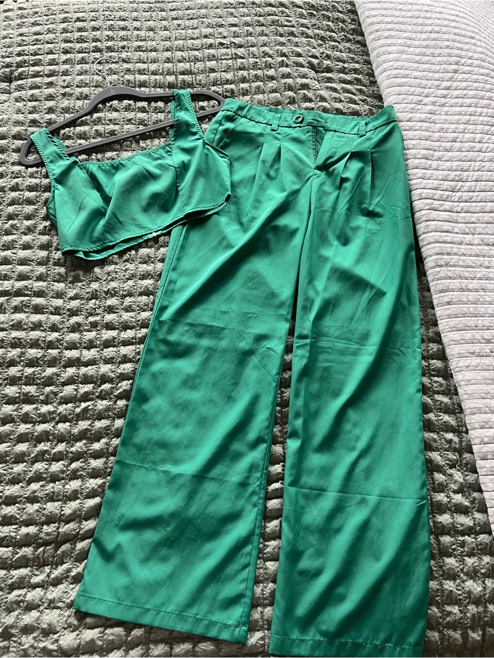 Zaful Emerald Green Wide-Leg Pants with Matching Crop Top Set
